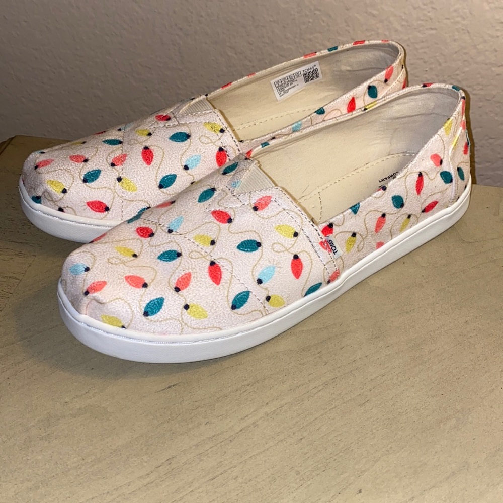 TOMS Natural Tree Lights Print
